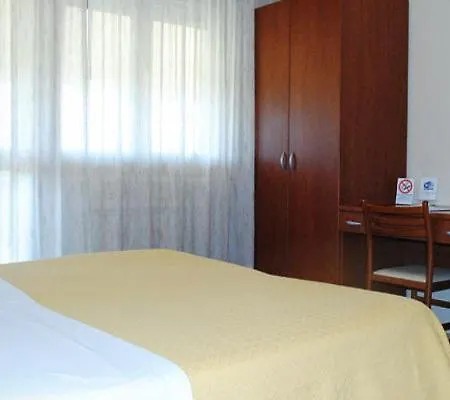 Derby Ξενοδοχείο Σιρμιόνε